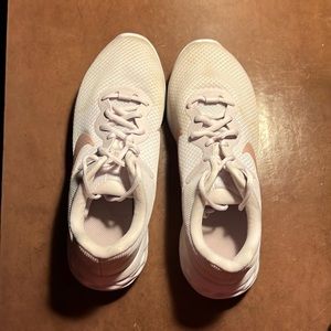 Worn a handful of times, Nike Women’s Revolution 6 Running Sneakers